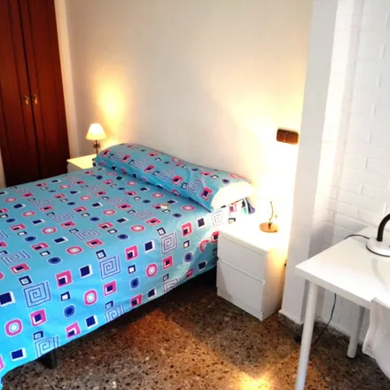 Rent this 5 bed room on Carrer de l'Historiador Claudio Sánchez Albornoz in 46021 Valencia, Spain