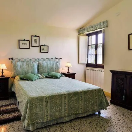 Rent this 3 bed house on 50055 Lastra a Signa FI