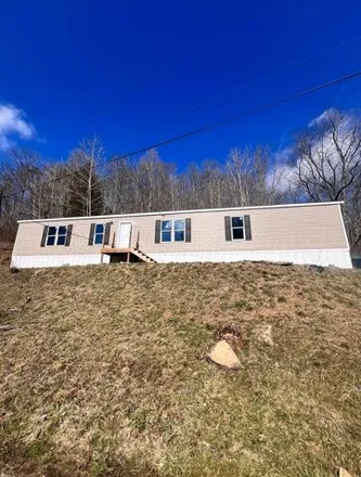 Buy this studio apartment on 4366 Skyhigh Road in Cabell County, WV 25545