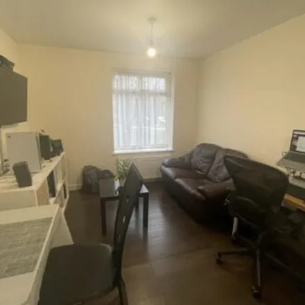 Rent this 1 bed apartment on 33 Chartfield Road in Cambridge, CB1 9JX