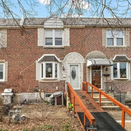 Buy this 3 bed house on 426 South Garfield Avenue in Llanwellyn, Darby Township