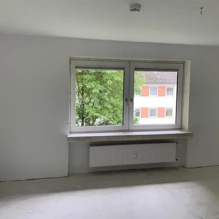 Rent this 3 bed apartment on Hestermannstraße 17 in 45896 Gelsenkirchen, Germany