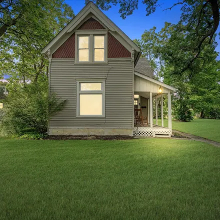 Buy this 3 bed house on 736 West State Boulevard in Fort Wayne, IN 46808