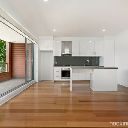 Image 2 - 31 Barnsbury Road, Deepdene VIC 3103, Australia - Apartment for rent