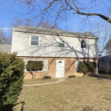 Rent this 4 bed house on 594 Redwood Road in Welco Corners, Bolingbrook