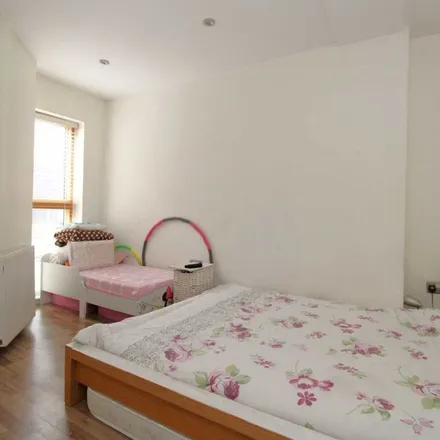 Rent this 1 bed apartment on 50 Westferry Road in Millwall, London