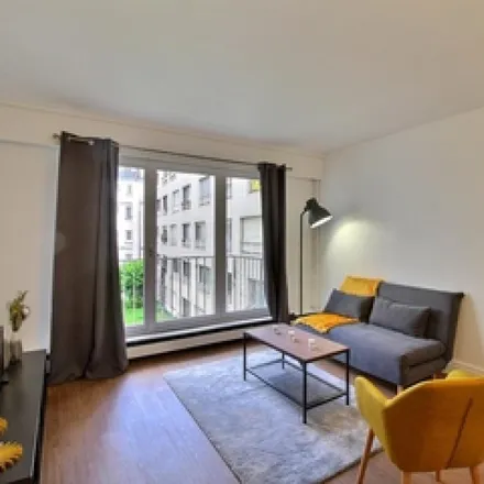 Image 3 - 37 Rue Marguerite de Rochechouart, 75009 Paris, France - Apartment for rent
