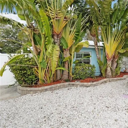 Image 7 - 1964 2nd Street North, Indian Rocks Beach, Pinellas County, FL 33785, USA - House for sale
