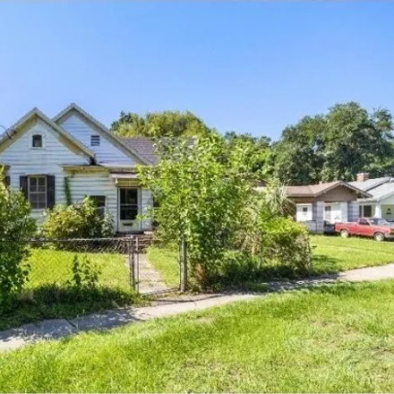 Image 3 - 1813 Old Shell Rd, Mobile, Alabama, 36607 - House for sale