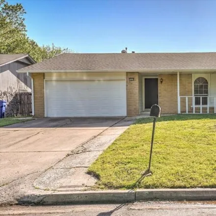 Buy this 3 bed house on 1910 South Gum Avenue in Broken Arrow, OK 74012