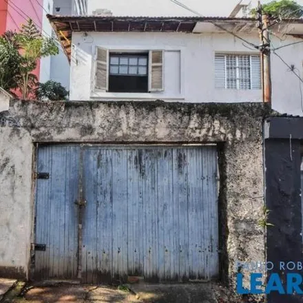 Buy this 2 bed house on Rua Antônio de Macedo Soares in Campo Belo, São Paulo - SP