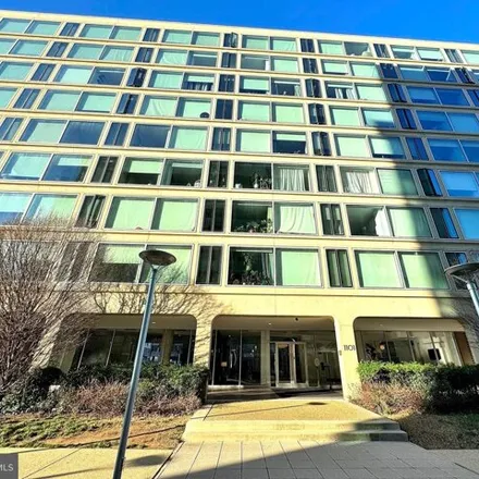 Buy this 1 bed condo on Waterfront Tower in 1101 3rd Street Southwest, Washington