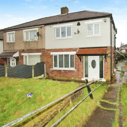 Rent this 3 bed duplex on Grove House Road Bolton in Grove House Road, Wrose