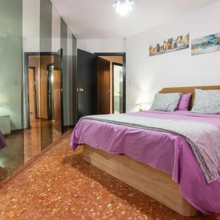 Image 5 - Carrer de Xiva, 25, 46018 Valencia, Spain - Apartment for rent