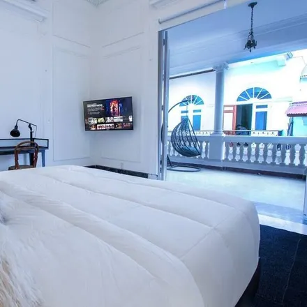 Rent this 2 bed apartment on Altos de Panama I in Distrito San Miguelito, 0818