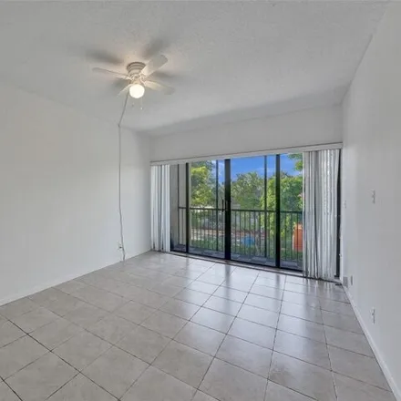 Image 5 - Coral Springs Drive, Coral Springs, FL 33076, USA - Condo for sale