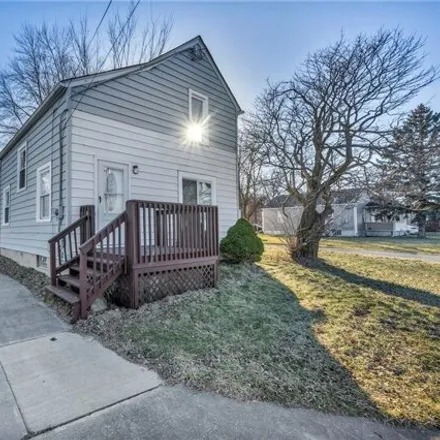 Image 3 - North Ridge Road, Lorain, OH 44055, USA - House for sale
