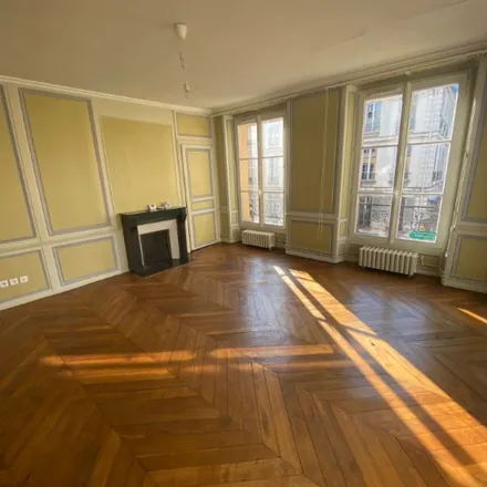 Image 9 - Place d'Armes, Avenue de Sceaux, 78000 Versailles, France - Apartment for rent
