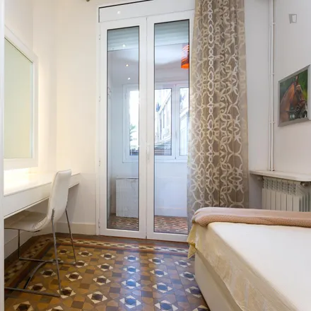 Rent this 3 bed apartment on Carrer d'Enric Granados in 26, 28