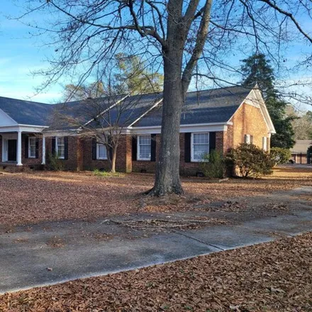 Buy this 5 bed house on South Edgewood Circle in McKenzie Woods, Whiteville