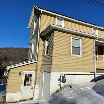 Buy this 2 bed house on 546 Wheat Street in Lorain, Cambria County