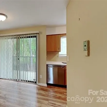 Image 6 - Cedar View Road, Carmel Commons, Charlotte, NC, USA - Condo for sale