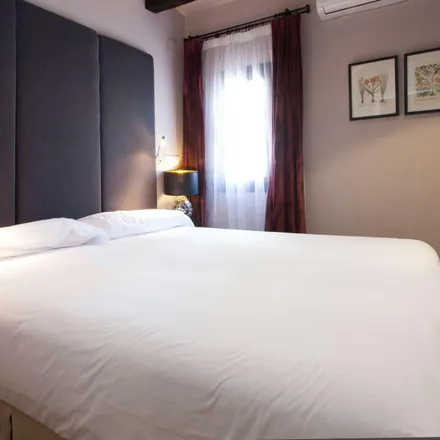 Rent this 1 bed apartment on Carrer de l'Est in 19, 08001 Barcelona