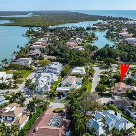 Image 1 - 10 Sabre Cay, Naples, FL 34102, USA - House for sale