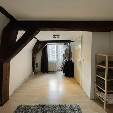 Rent this 2 bed apartment on Spijkerboorsteeg 10A in 7411 JG Deventer, Netherlands