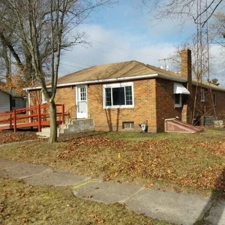 Buy this 3 bed house on 453 East Lake Street in Knox, Starke County