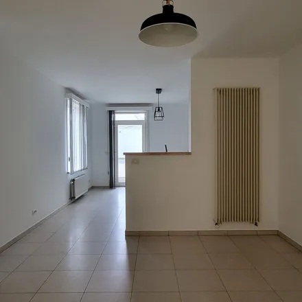 Image 2 - Martelarenplein 4, 9800 Deinze, Belgium - Apartment for rent