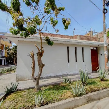 Buy this studio house on unnamed road in San Martín de Porres, Lima Metropolitan Area 15108