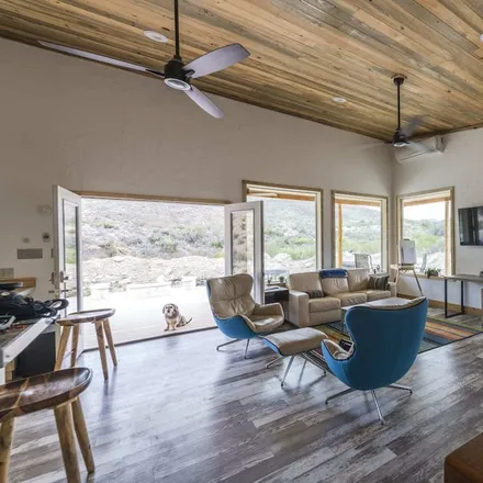 Rent this 5 bed house on Terlingua