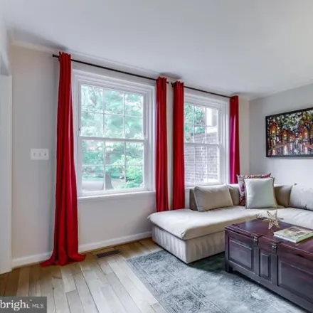 Image 2 - Fairlington Green, Arlington, VA, USA - House for rent