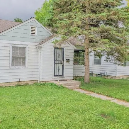 Buy this 3 bed house on 5696 North 39th Street in Milwaukee, WI 53209