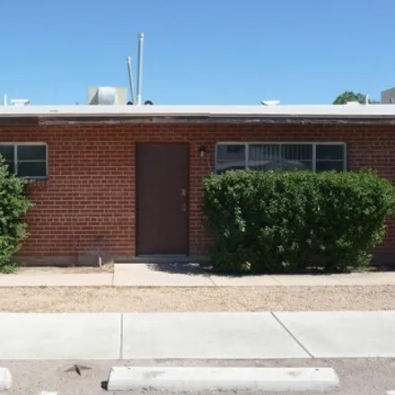 Rent this 2 bed house on 4355 East Bellevue Street in Tucson, AZ 85712