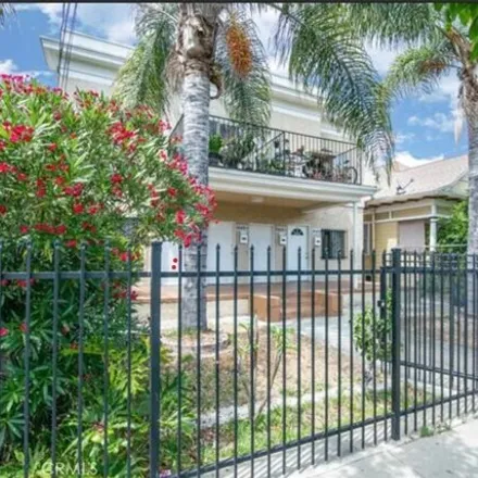 Buy this 7 bed house on 1533 West 22nd Place in Los Angeles, CA 90007