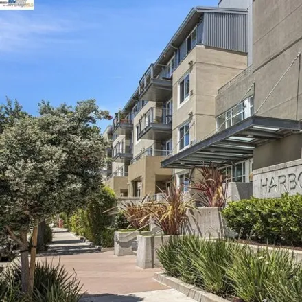 Buy this 2 bed condo on 3074 Glascock Street in Oakland, CA 94601