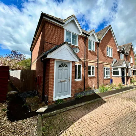 Buy this 3 bed house on Orwell Drive in Didcot, OX11 7RX