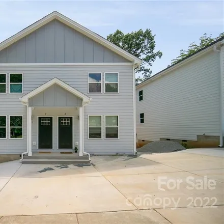 Buy this 6 bed duplex on 424 Arbor Drive in Waxhaw, NC 28173