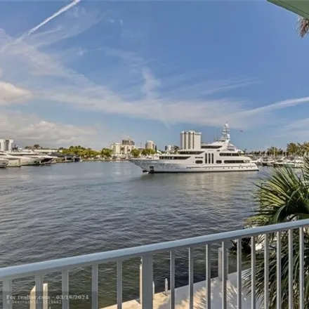Image 2 - 3041 Harbor Drive, Fort Lauderdale, FL 33316, USA - Condo for sale