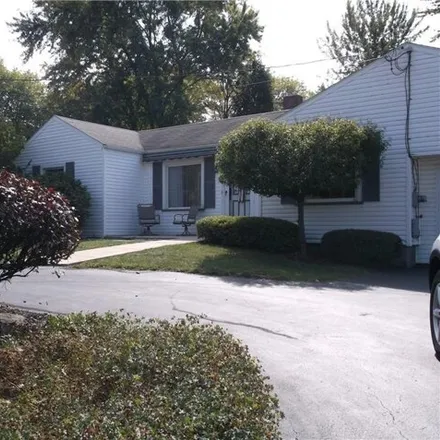 Buy this 3 bed house on 4486 Shady Road in Liberty Township, OH 44505