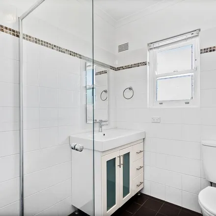 Image 2 - McKenzie Avenue, Wollongong NSW 2500, Australia - Apartment for rent