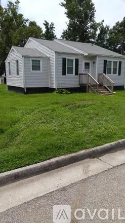 Rent this 3 bed house on 2410 Grant St