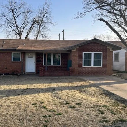 Buy this 3 bed house on 5439 47th Street in Lubbock, TX 79414