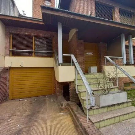 Buy this 6 bed house on Avenida 31 1353 in Partido de La Plata, 1900 Los Hornos