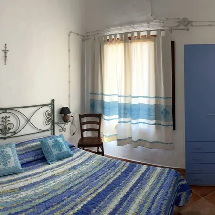 Rent this 2 bed house on 08020 Garteddi/Galtellì NU