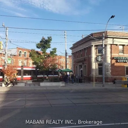 Image 2 - 2239 Dundas Street West, Old Toronto, ON M6R 1X6, Canada - Apartment for rent