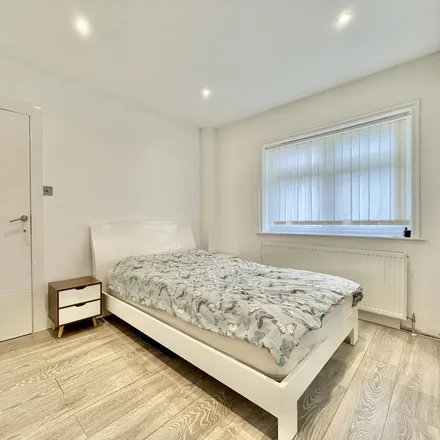 Rent this 1 bed room on Colin Park Road in The Hyde, London