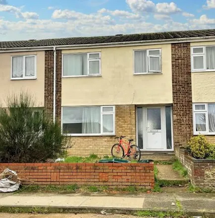 Rent this 4 bed townhouse on Imogen Close in Colchester, CO4 3LB